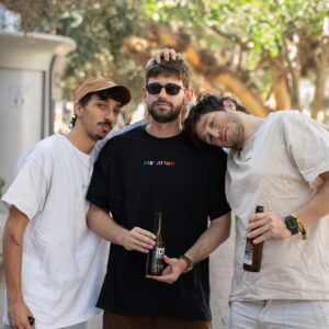 חולצת שטויות יפות רקומה